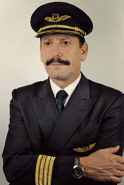 Airline Captain Júlio Guerra