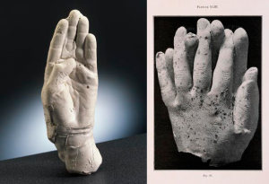 Scientists conducted experiments in which materialized hands dipped themselves into molten paraffin wax during the séances of Polish physical medium Franek Kluski